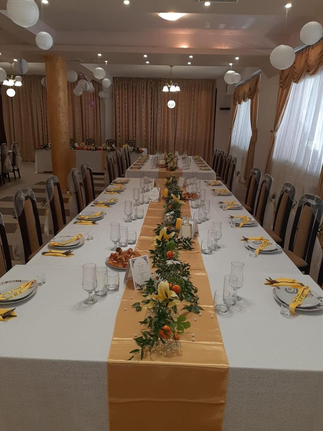 Pensiunea Popasul Ursilor Chiscau Buitenkant foto